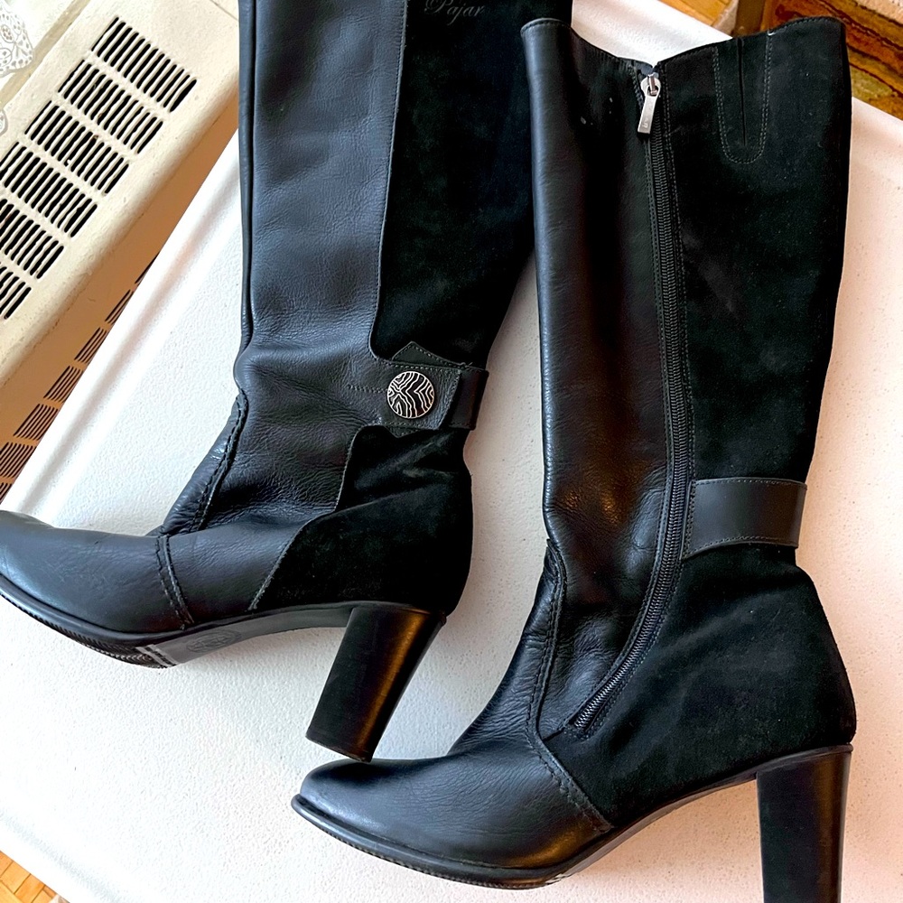 Pajar riding boots very good condition size 9. I bought them 5 years ago